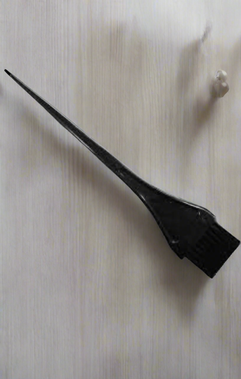 Hair dye brush