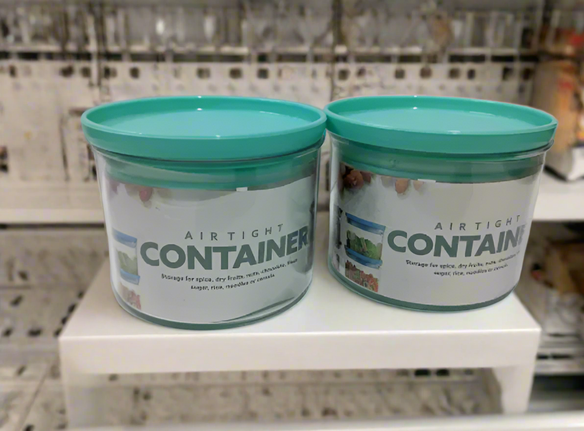 Devine airtight container