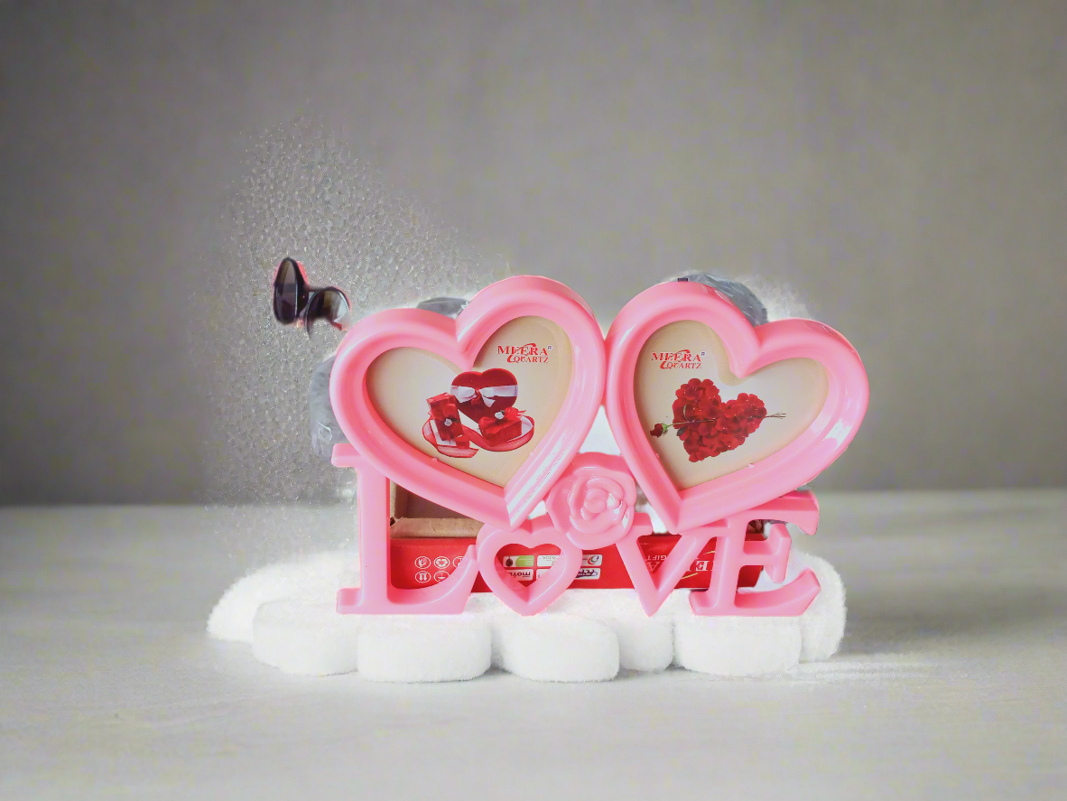 Meera photo frame
