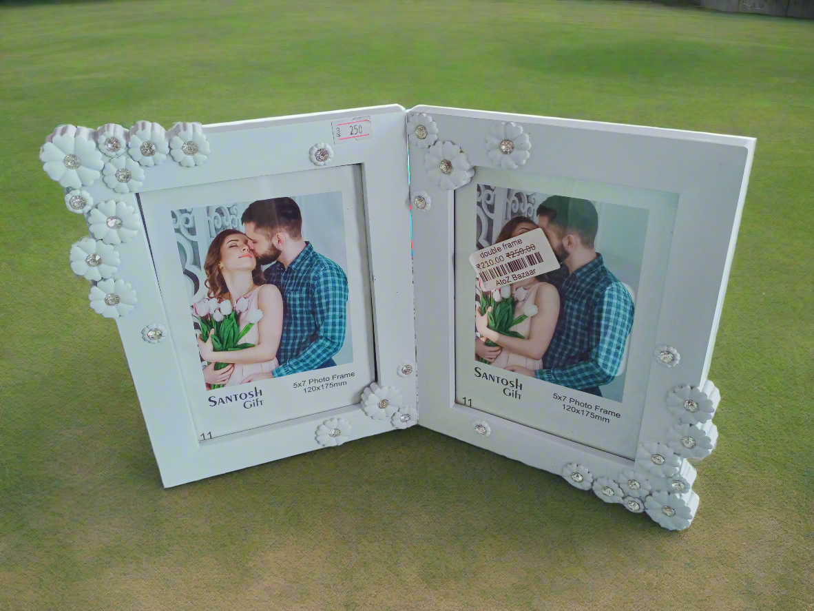 Dual photo frame