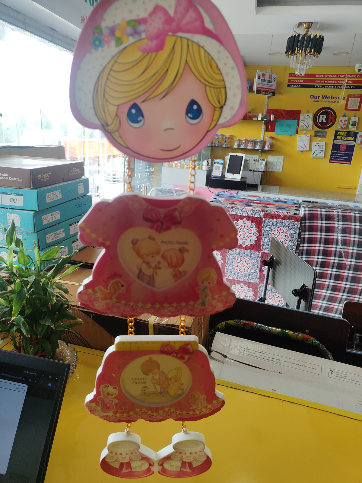 Hanging Photo Frame-2