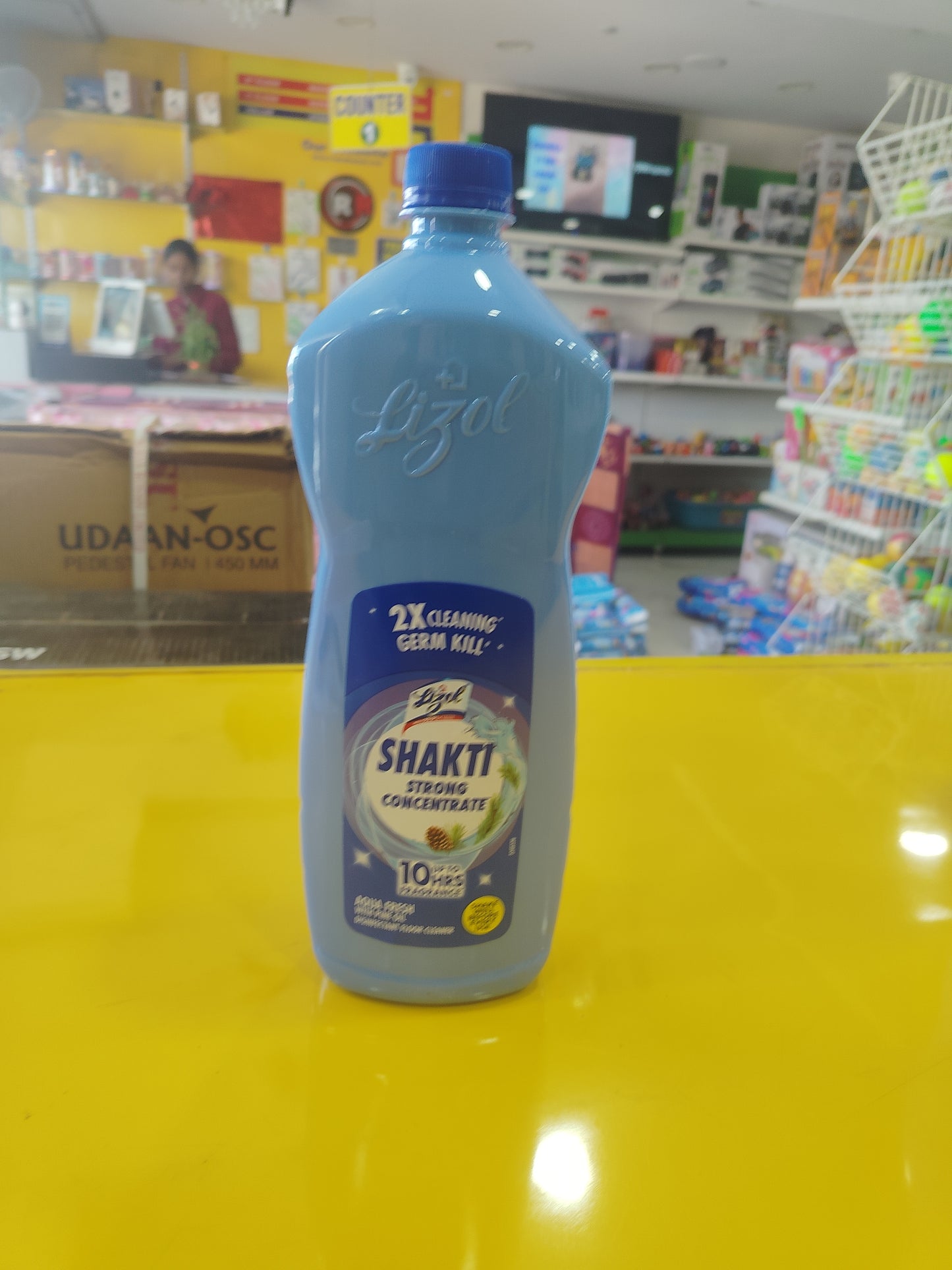 Lyzol Shakti 900ml
