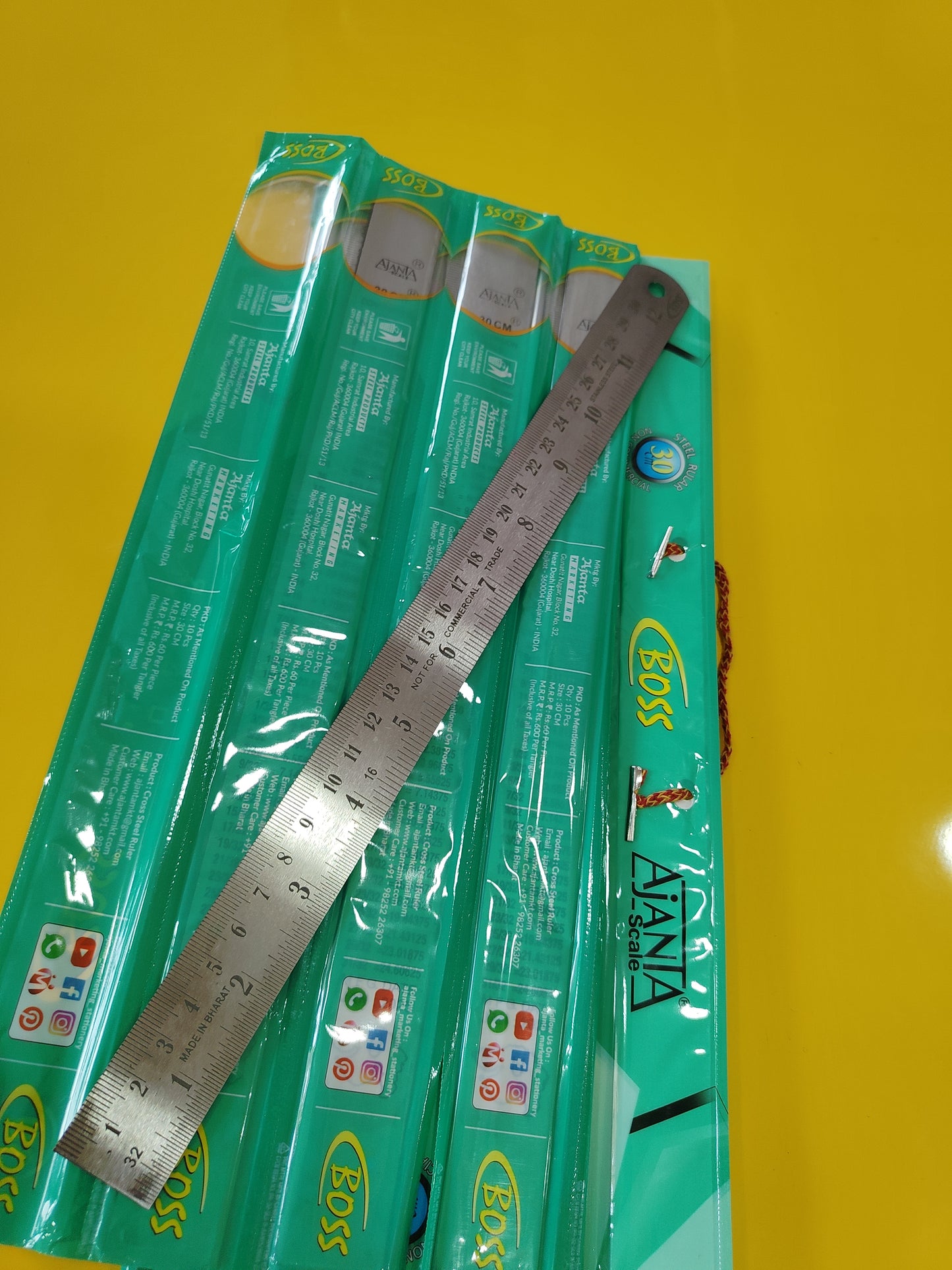 Boss Iron Scale