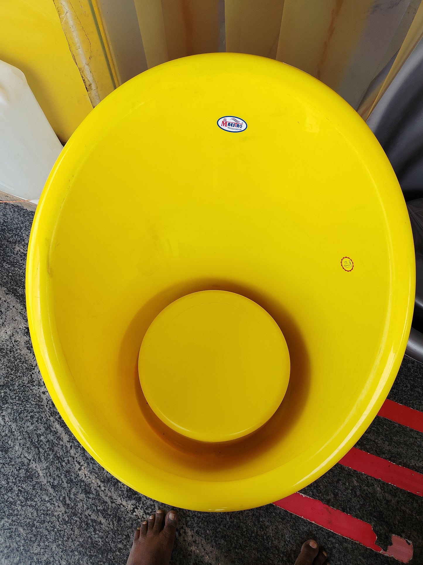 Maestro Tub Chair