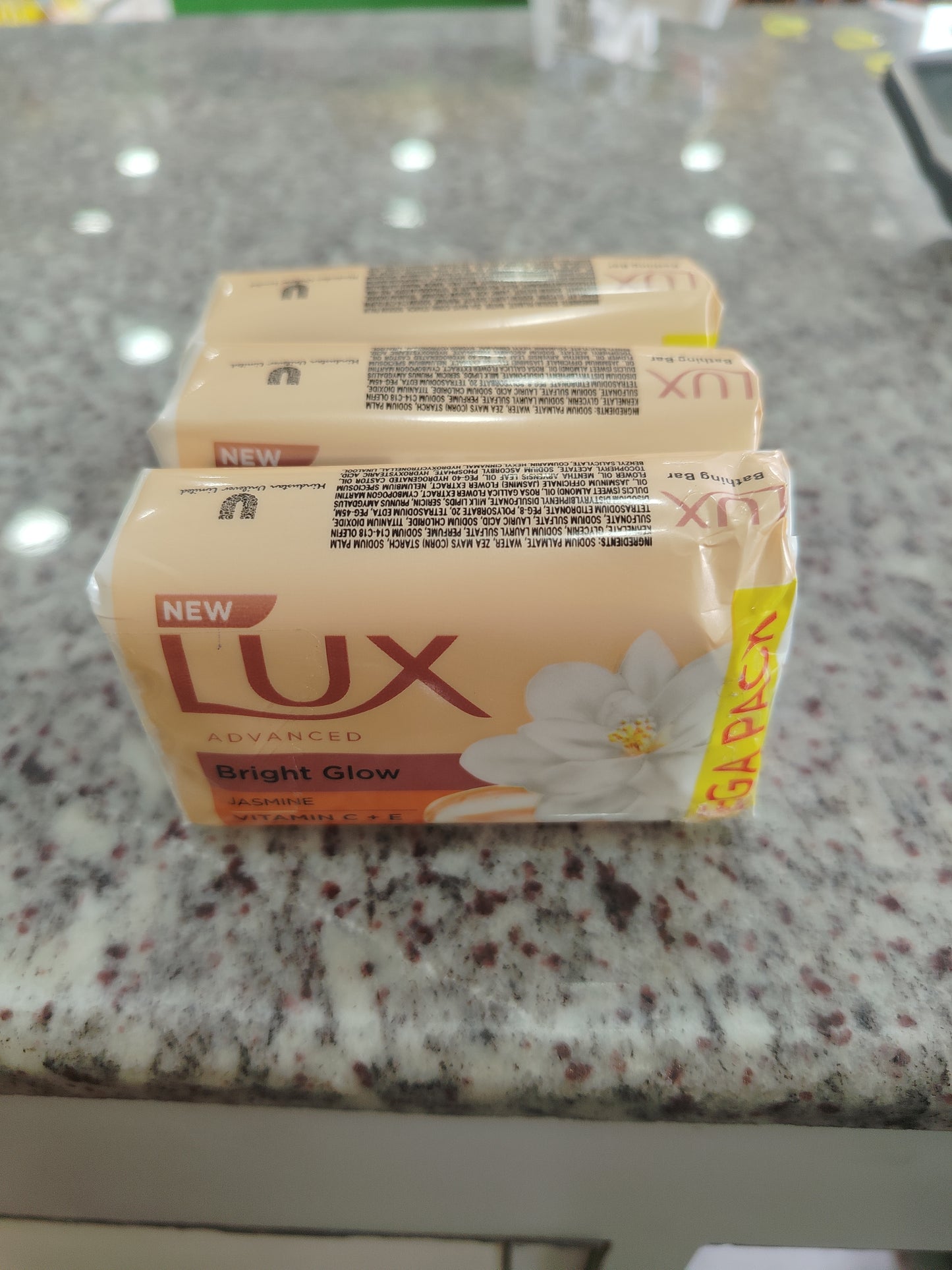 Lux Soap 3in1