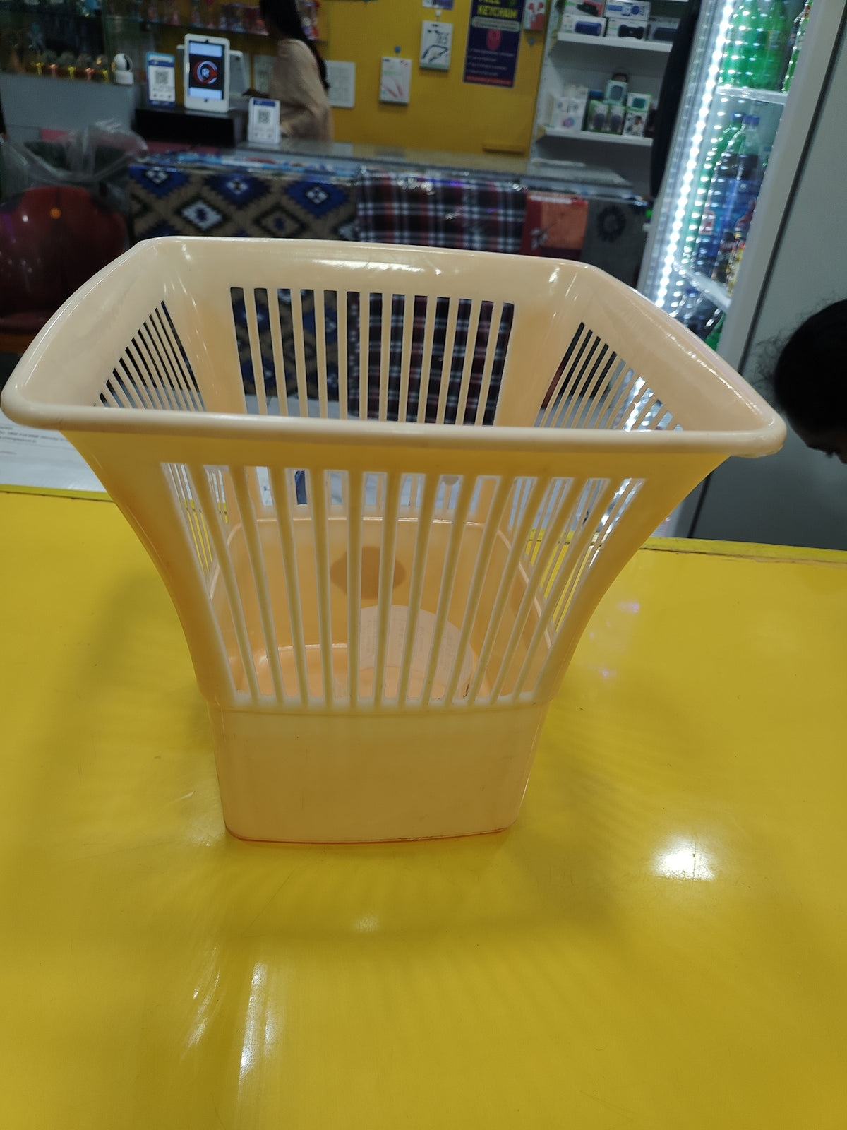 Dust Bin 1st