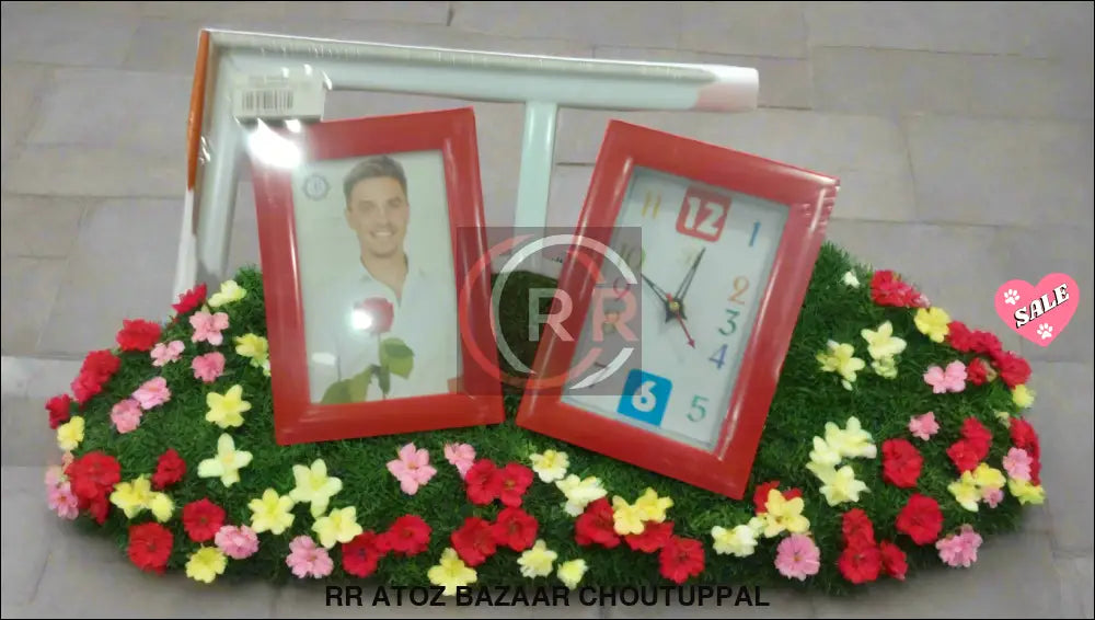 100 Clock Photo Frame