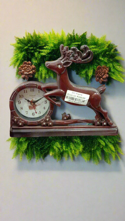 Deer beauty clock