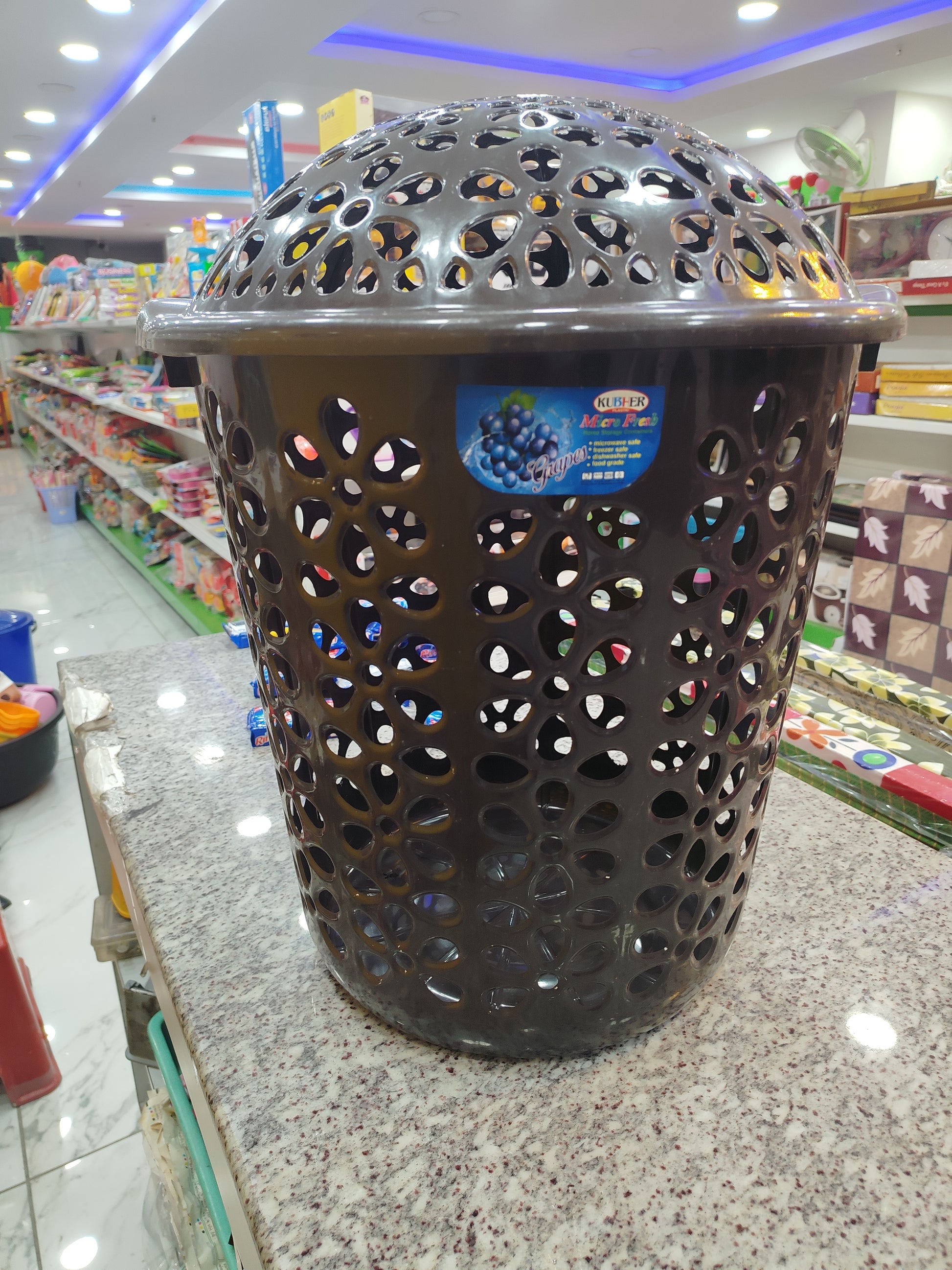 Laundry basket 444