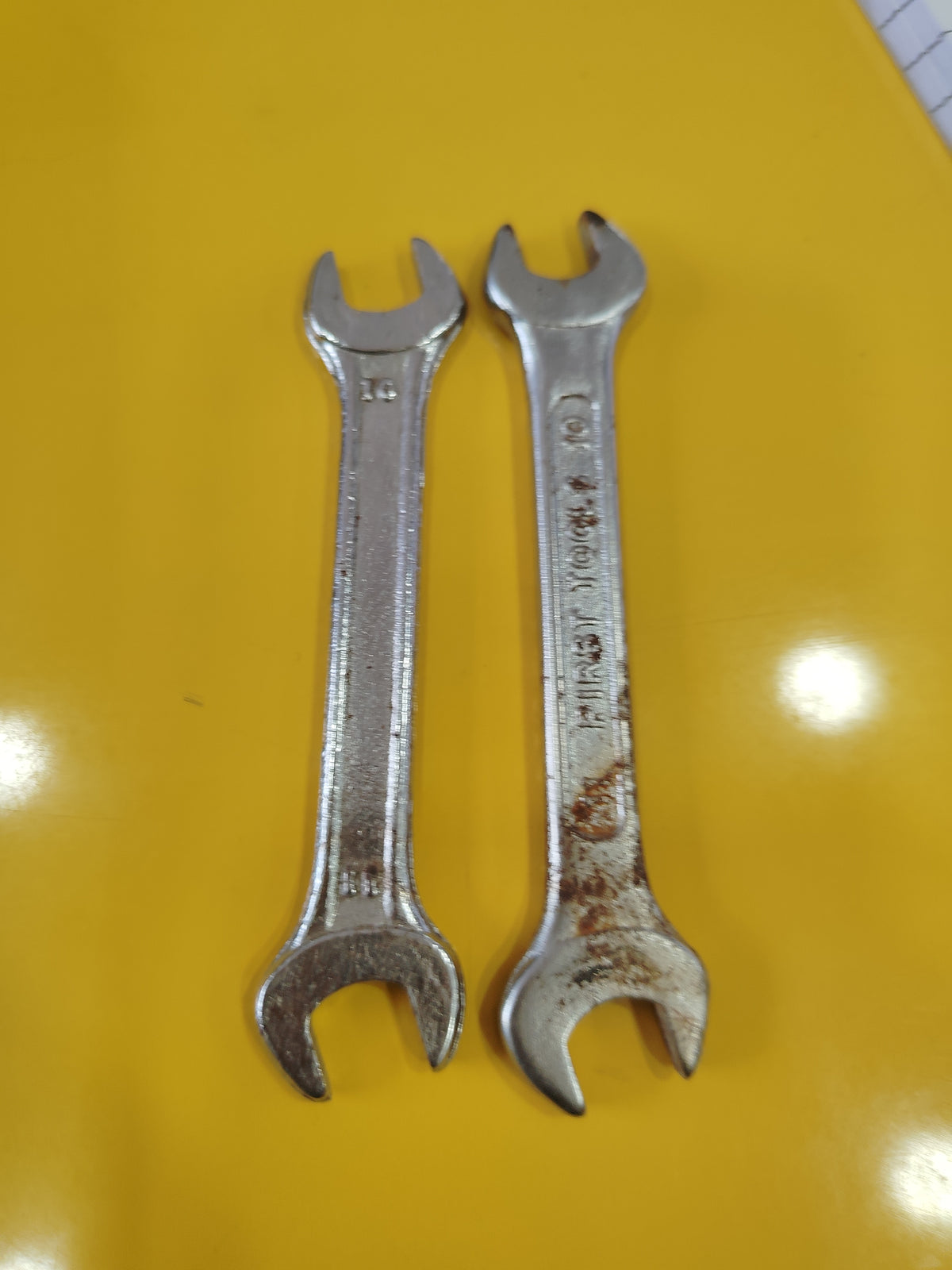 Flat spanner 10x11