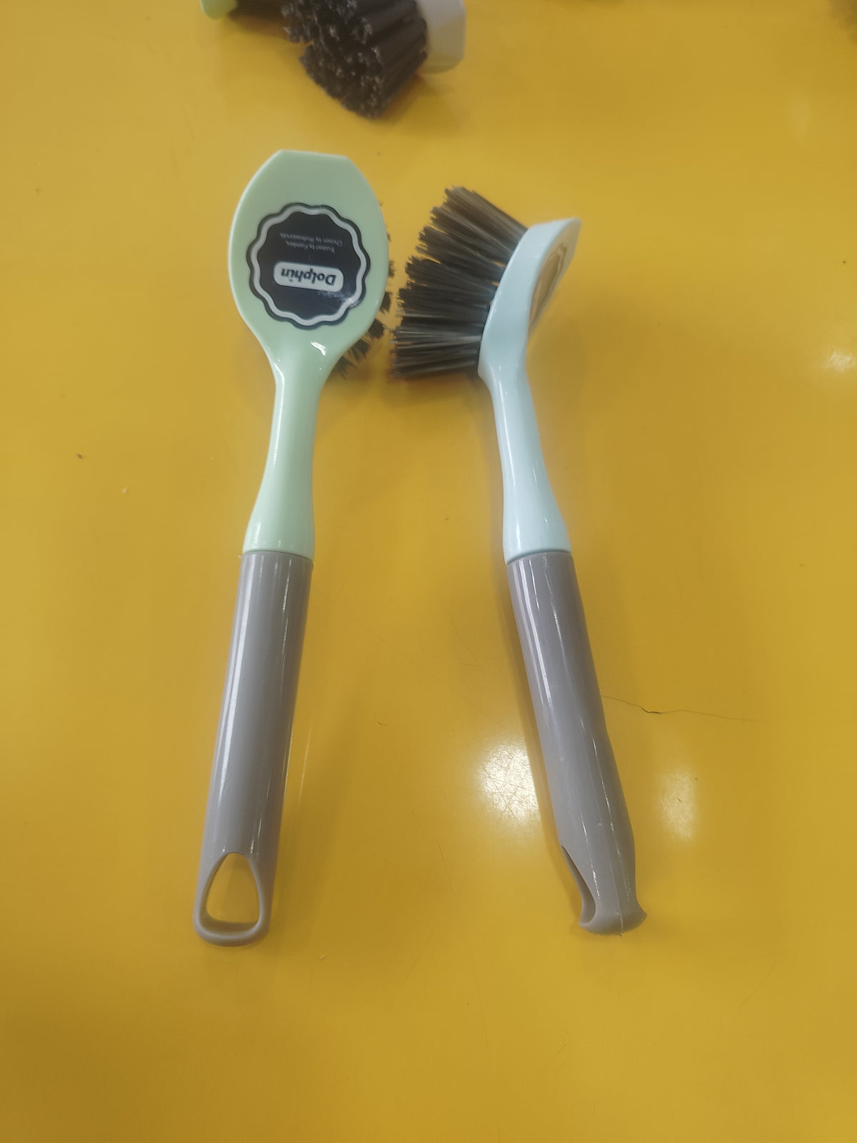 Kia Sink Brush