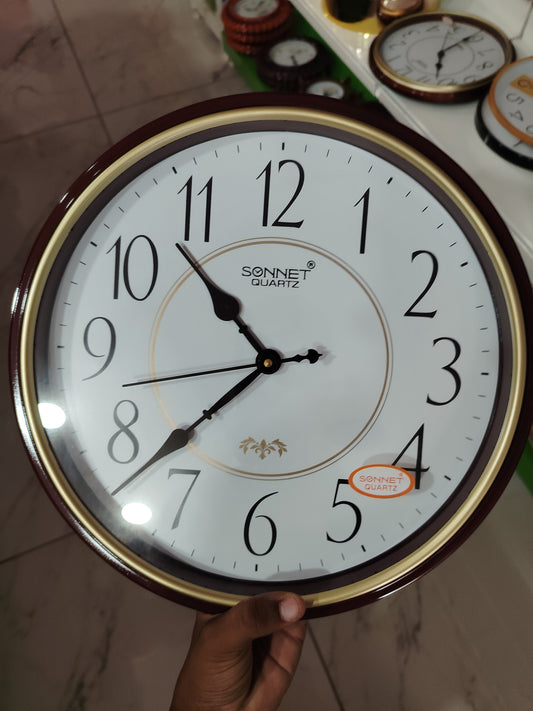 Wall clock 519