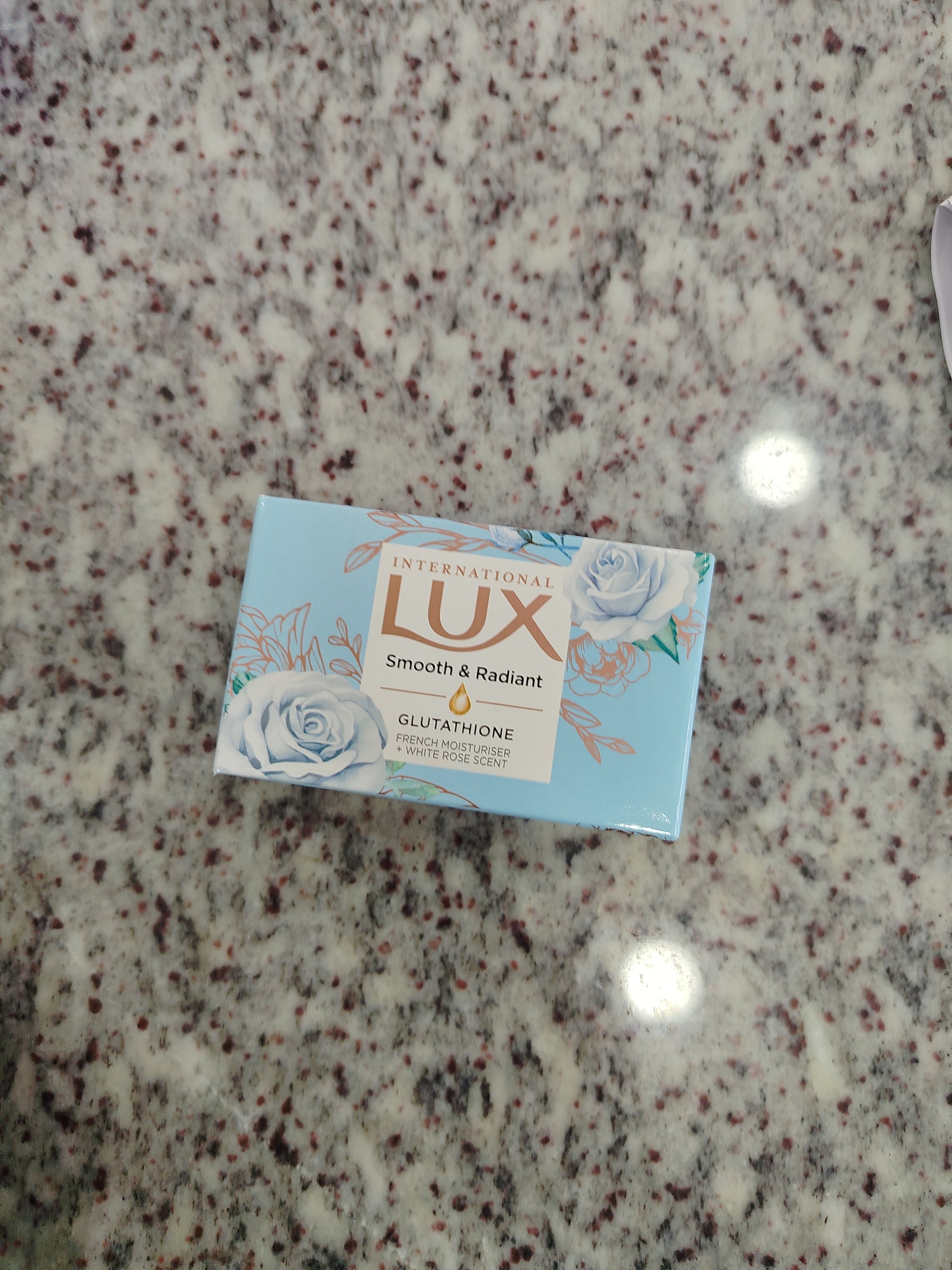 Lux Smooth & Radiant 80g